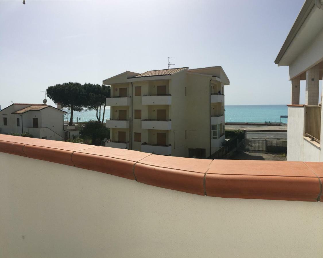 Parco Adamantina Di Fronte Al Mare Apartment Diamante Luaran gambar