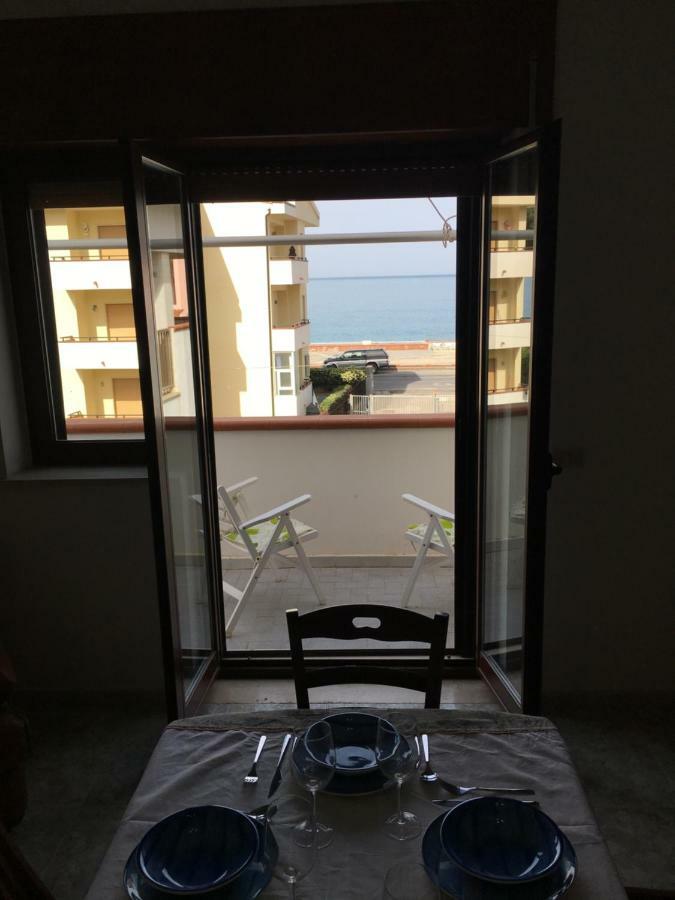 Parco Adamantina Di Fronte Al Mare Apartment Diamante Luaran gambar